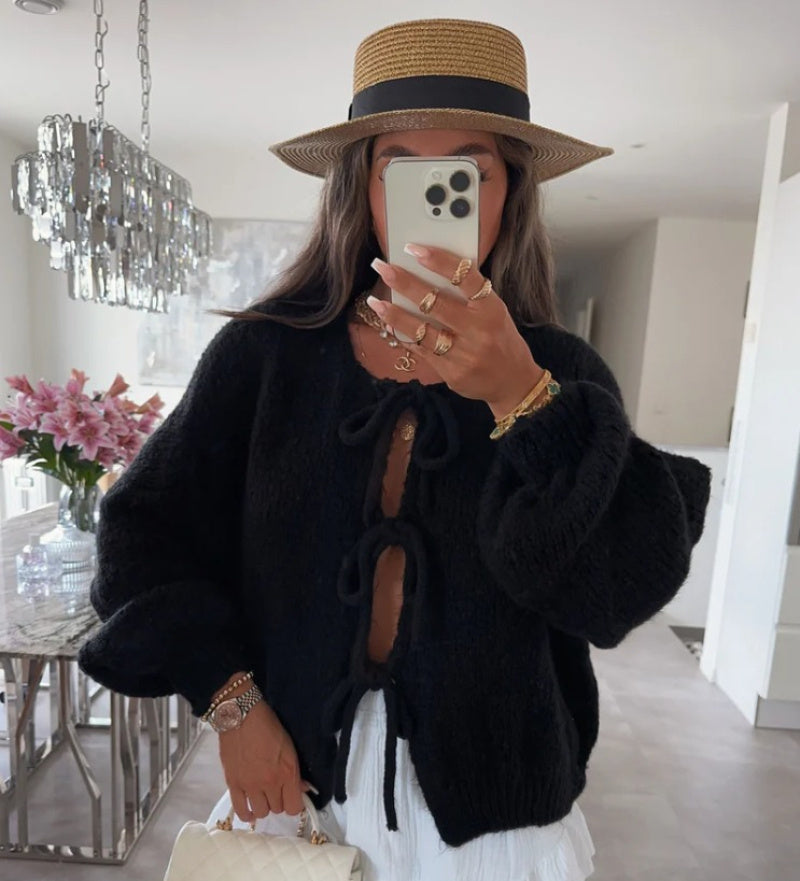 MELNA SASIENAMA VILNAS JACIŅA