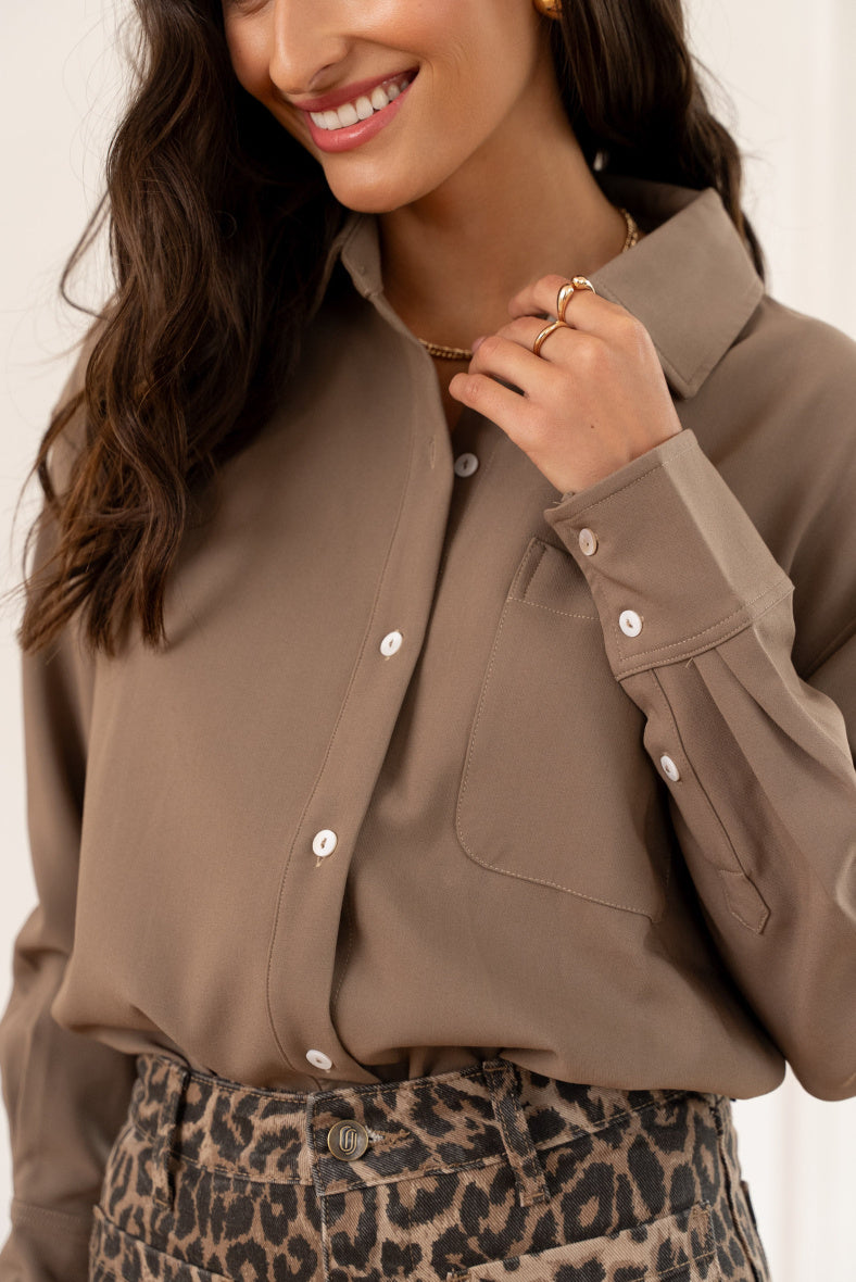 BĒŠA BIEZĀKA AUDUMA BLŪZE