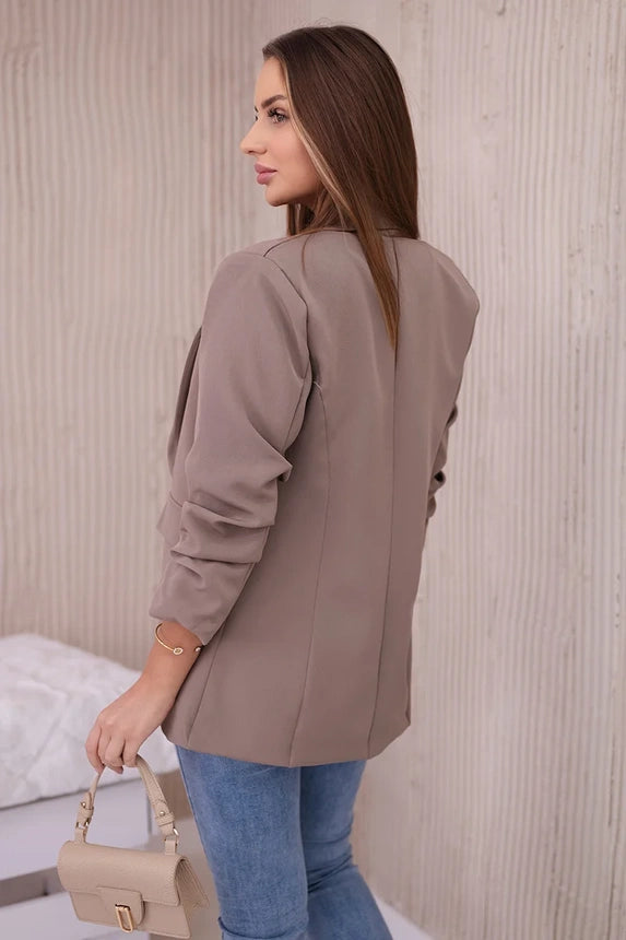 TUMŠI BĒŠA ŽAKETE