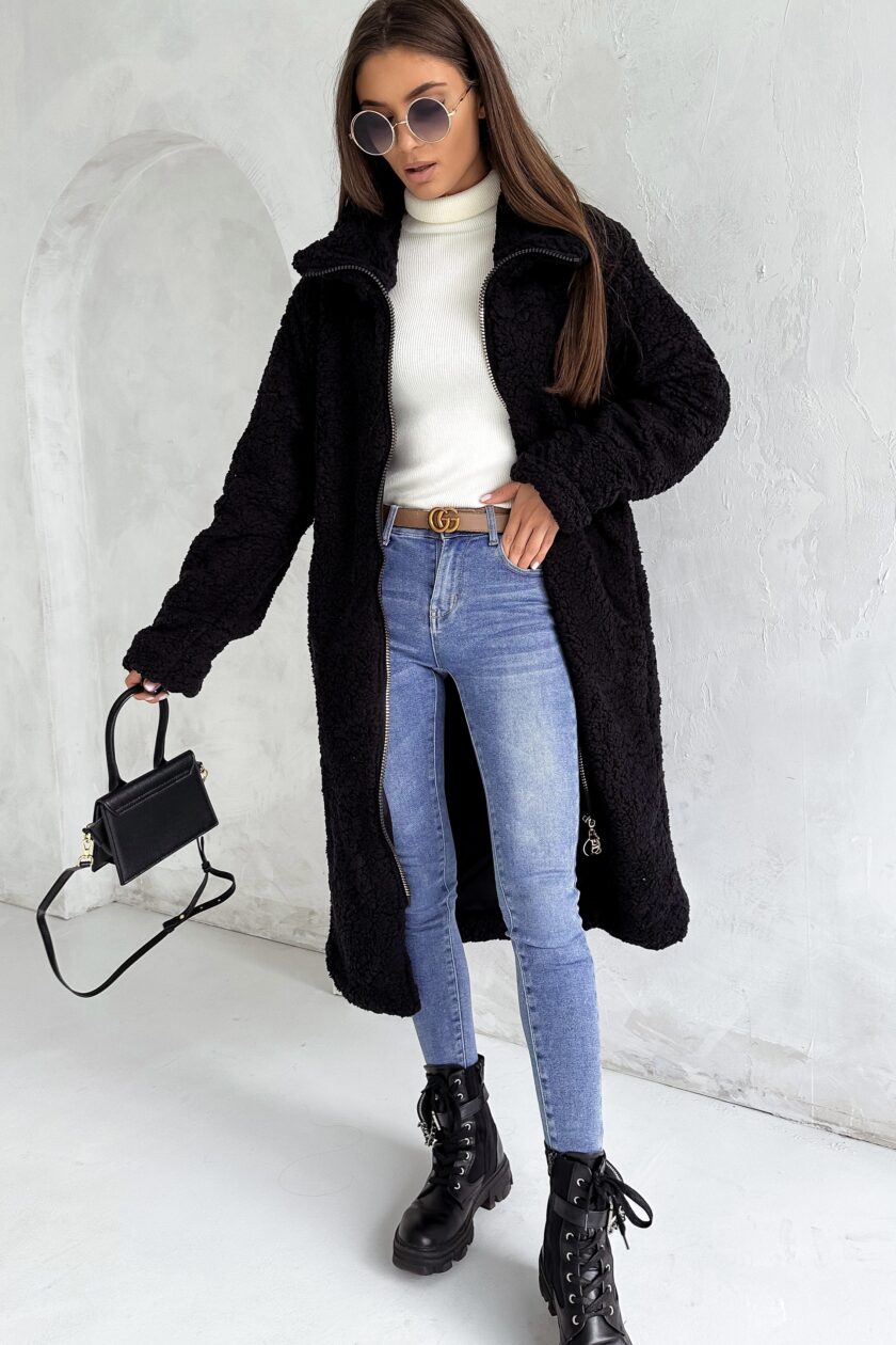 MELNS MĒTELIS "FLUFFY"