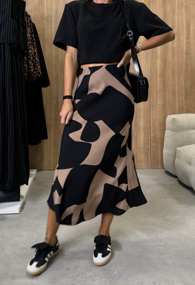 GARI SATĪNA SVĀRKI